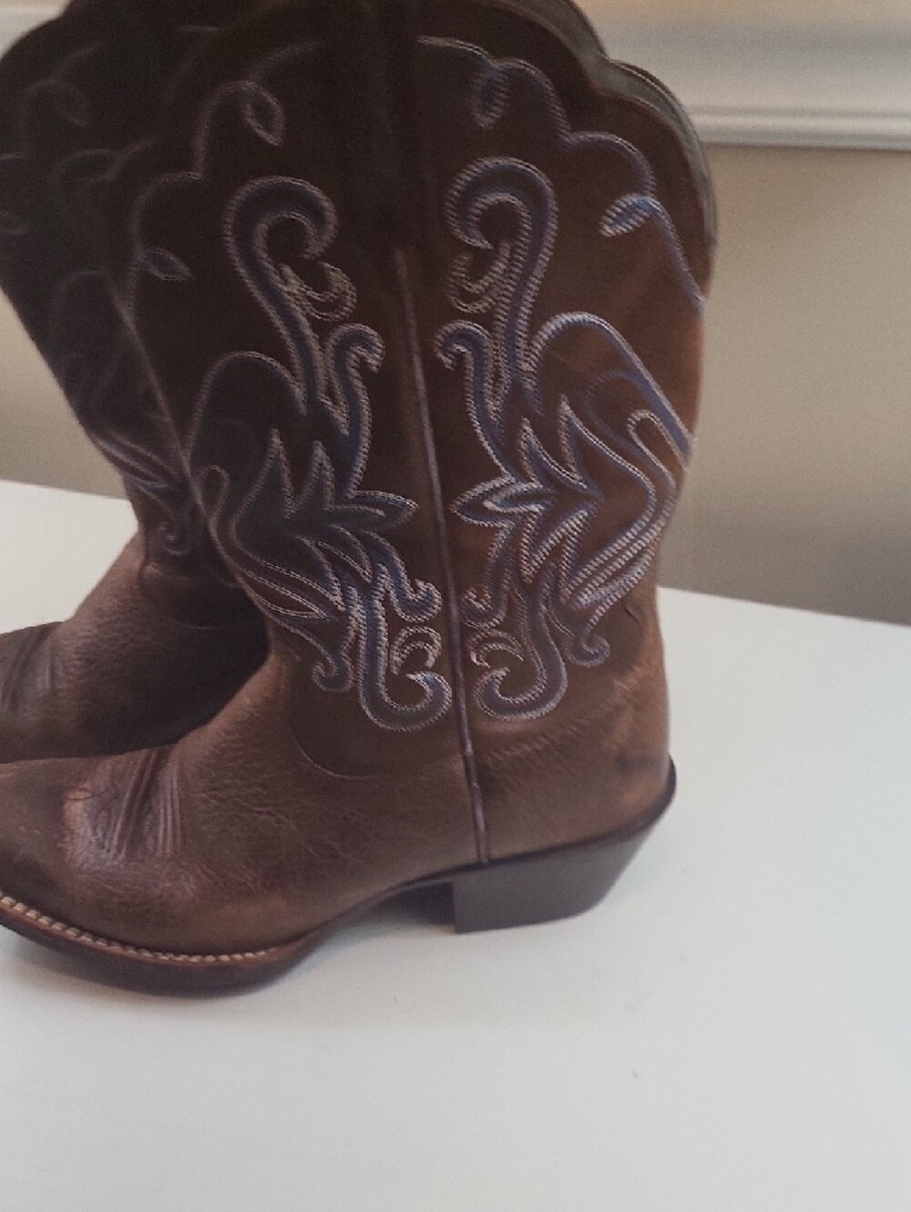 ARIAT Brown Leather Western Cowboy Boots with Embroidered Shaft, SIZE 8.5 - Picture 6 of 13